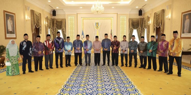 14 SEPTEMBER 2023 – MAJLIS SERAHAN ZAKAT PERNIAGAAN OLEH TH DAN KITAB