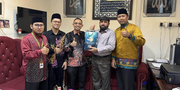 30 DISEMBER 2023 – AMALAN UTAMA TRADING BAYAR ZAKAT