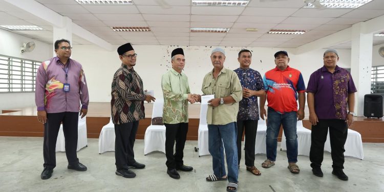 4 OCTOBER 2024 – MAJLIS SERAHAN BANTUAN KECEMASAN ZAKAT PULAU PINANG