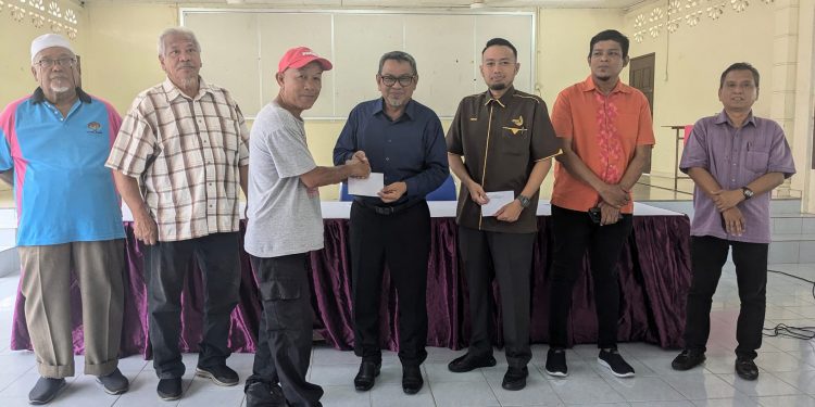 19 NOVEMBER 2024 – MAJLIS SERAHAN SUMBANGAN BANJIR DAERAH SPS