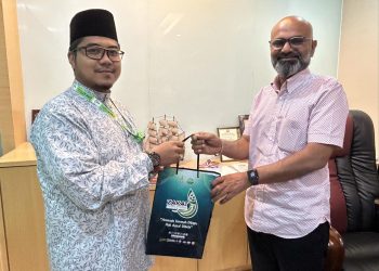 19 MAC 2025 – EN AZLAN, PENGARAH URUSAN RESTORAN MAQBUL NASI KANDAR MENUNAIKAN KEWAJIPAN BERZAKAT KEPADA ZAKAT MAINPP