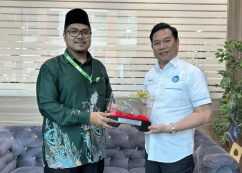 9 APRIL 2025 – DATO’ HJ RIJAL BIN ABDULLAH SHARRI, KETUA PEGAWAI EKSEKUTIF AEO MENUNAIKAN KEWAJIPAN BERZAKAT