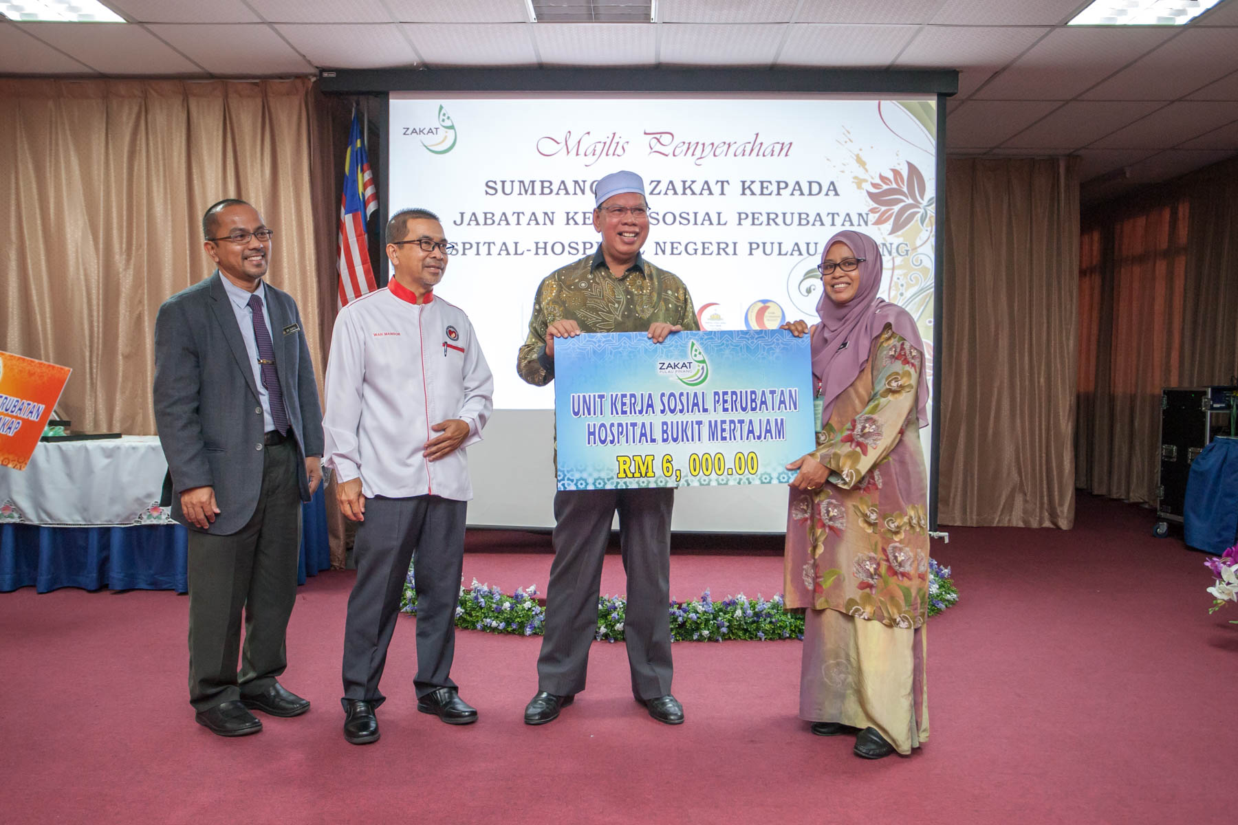 6 April 2018 - Serahan Geran Bantuan Kepada Hospital di 